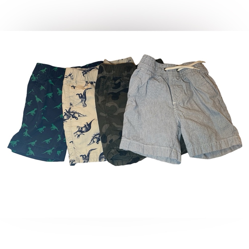 Lot-4 pairs of toddler boys Gap/Old Navy shorts size 3T